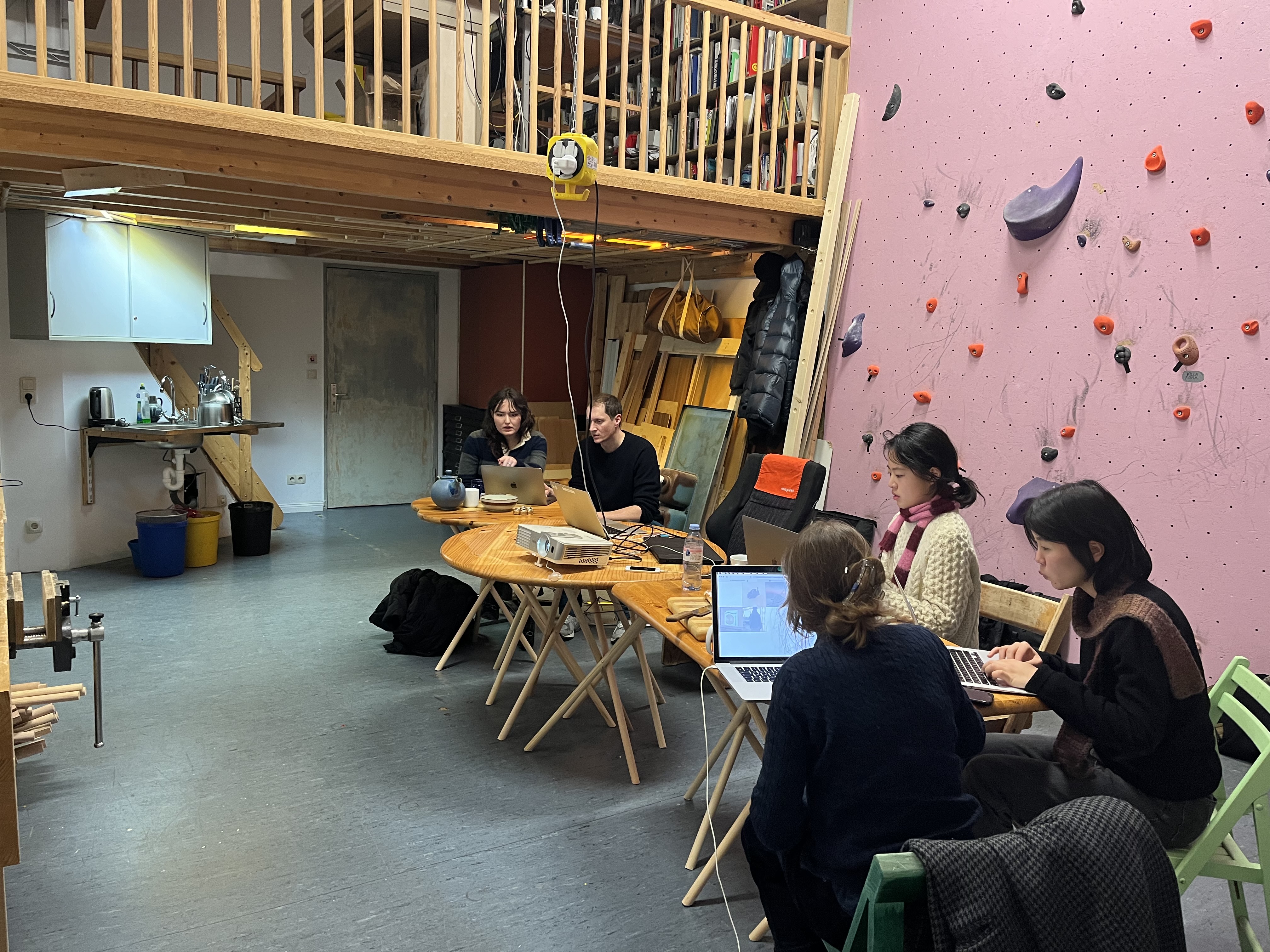 participants coding in Fuchs Standard studio